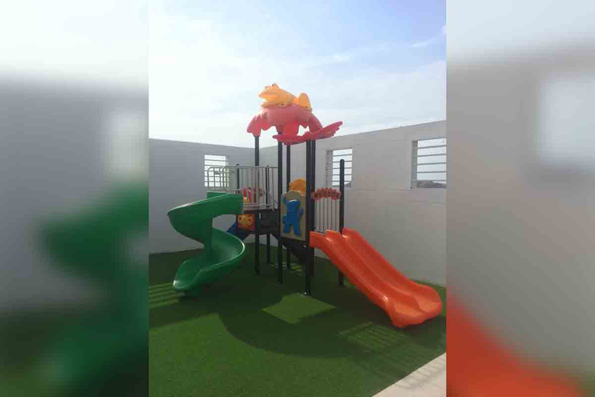Instalación de Grama sintética y Playground Orange en Santa Marta