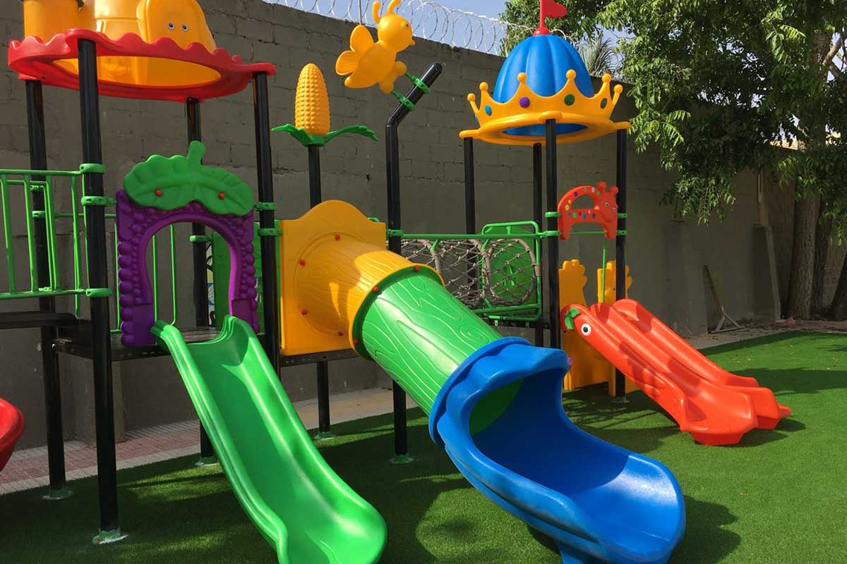 Instalación Playground Supercastillo y grama paisajista en la Moringa - Soledad conoce los beneficios de la recreación para los niños